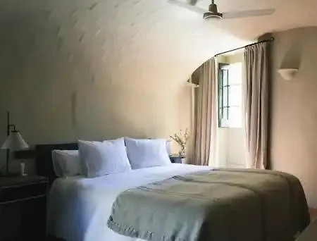 Hotel La Placa 3*