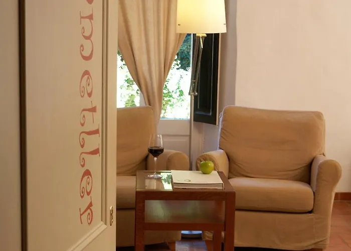 La Placa Hotel 3*