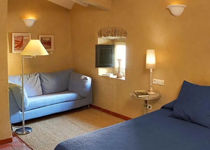 Hotel La Placa Madremanya